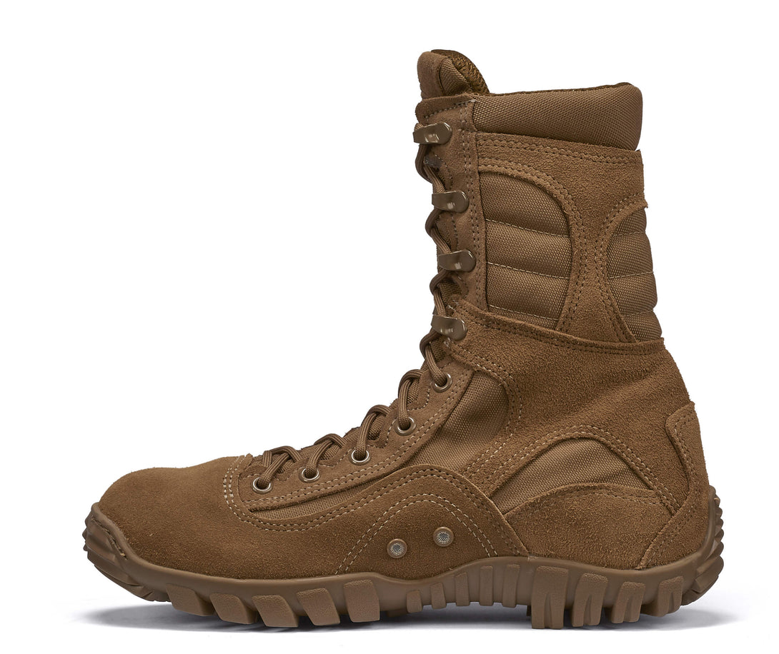 Belleville Sabre C333 coyote hot weather assault boot instep.