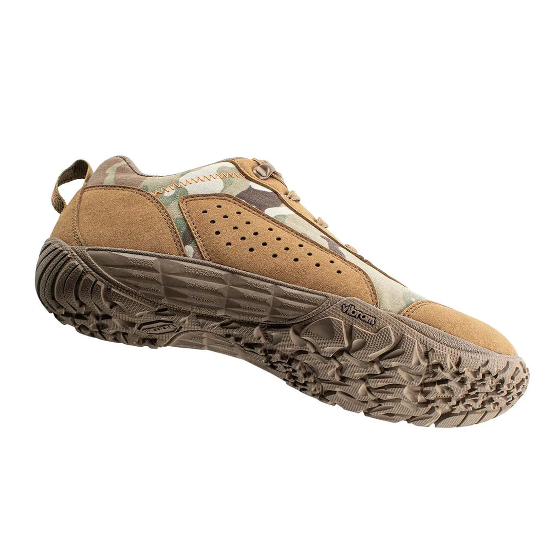 Belleville MM004 Mini-Mil Barefoot Minimalist Multicam Shoe sole and outstep bottom view.